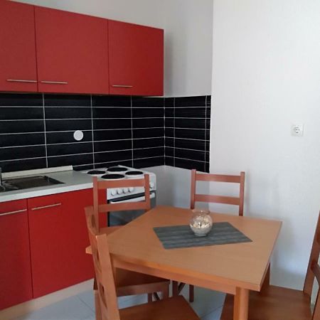 Apartman Lilly ロヴラン エクステリア 写真